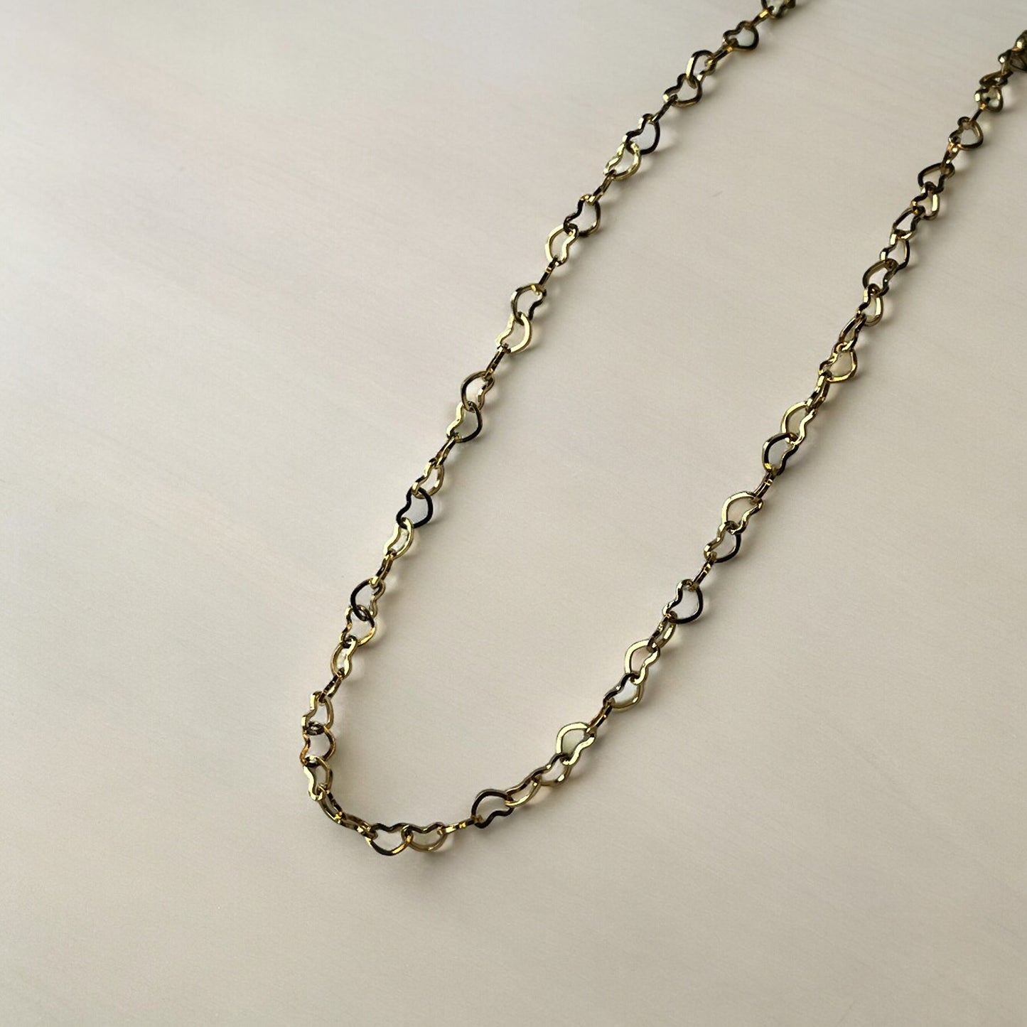 Dainty Hollow Heart Tennis Choker