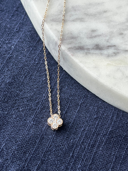 Dainty Gemstone Clover necklace